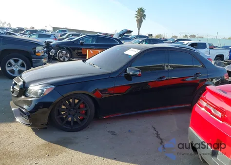 2014 Mercedes-Benz E 63 Amg S 4Matic z USA, uszkodzony, nr VIN WDDHF7GB2EA933374